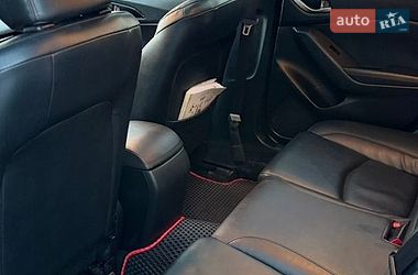 Седан Mazda 3 2015 в Киеве