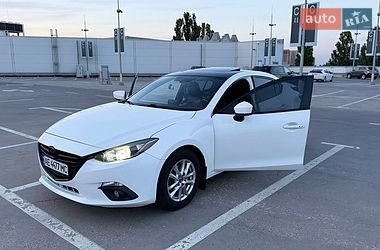 Седан Mazda 3 2015 в Киеве