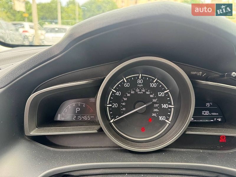 Седан Mazda 3 2018 в Черновцах