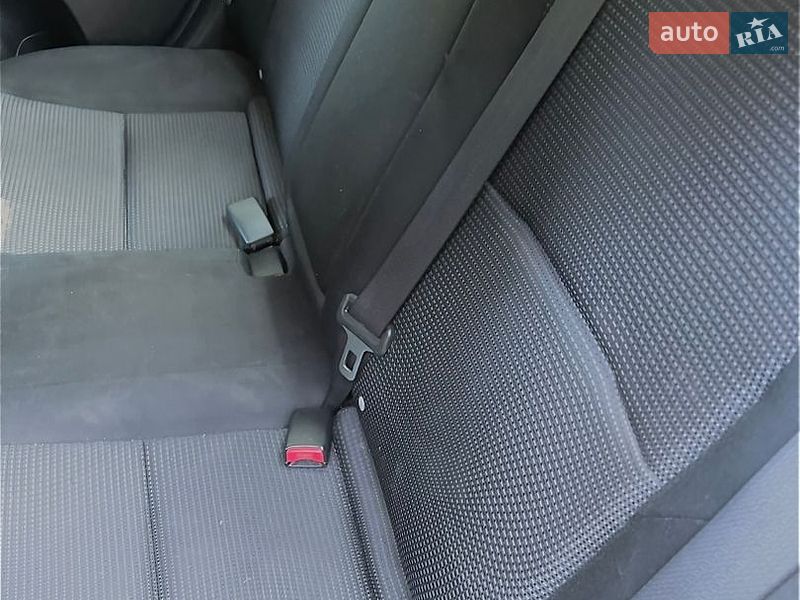 Седан Mazda 3 2012 в Черкасах фото 12 Седан Mazda 3 2012 в Черкасах