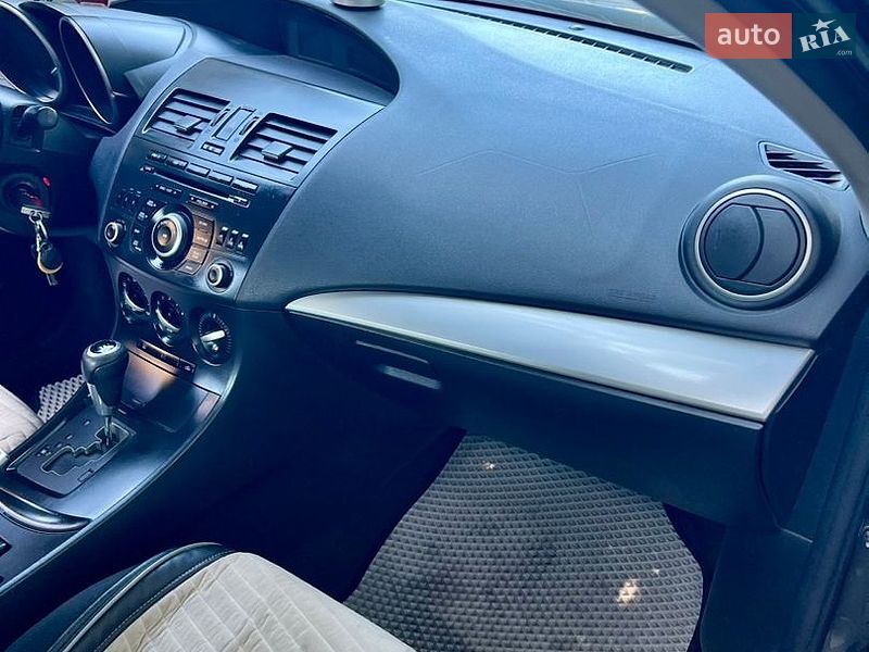 Седан Mazda 3 2012 в Черкасах фото 13 Седан Mazda 3 2012 в Черкасах