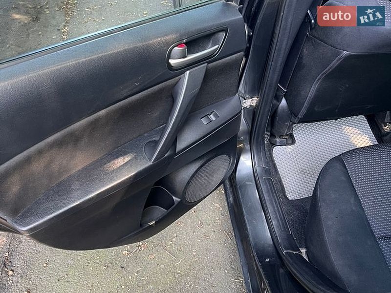 Седан Mazda 3 2012 в Черкасах фото 17 Седан Mazda 3 2012 в Черкасах