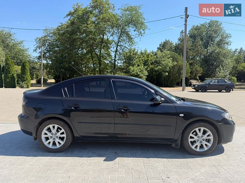 Седан Mazda 3 2007 в Болграді