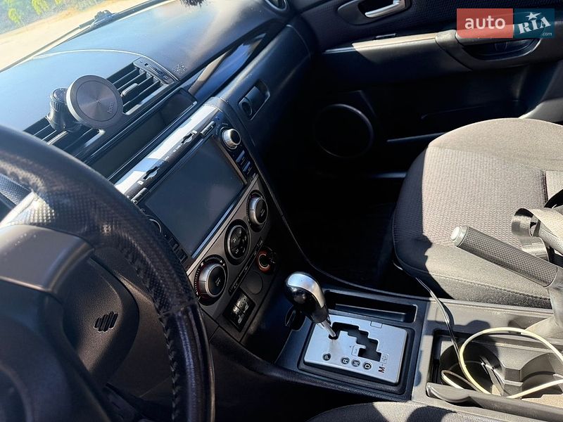 Седан Mazda 3 2007 в Болграді