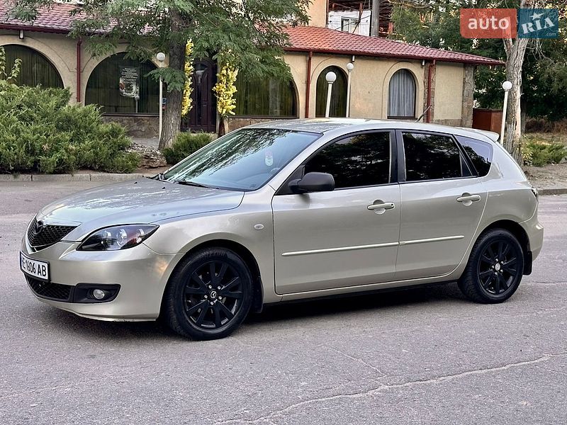 Хэтчбек Mazda 3 2006 в Николаеве