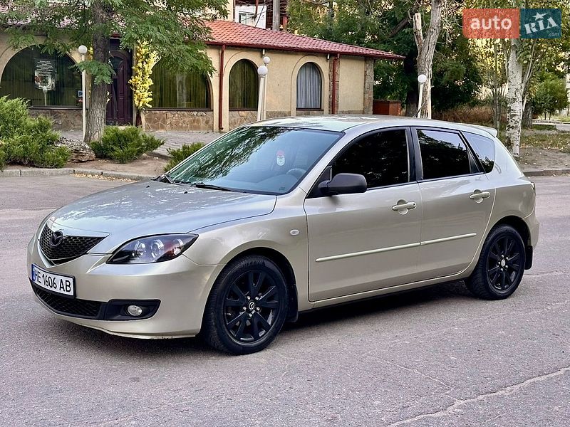 Хэтчбек Mazda 3 2006 в Николаеве