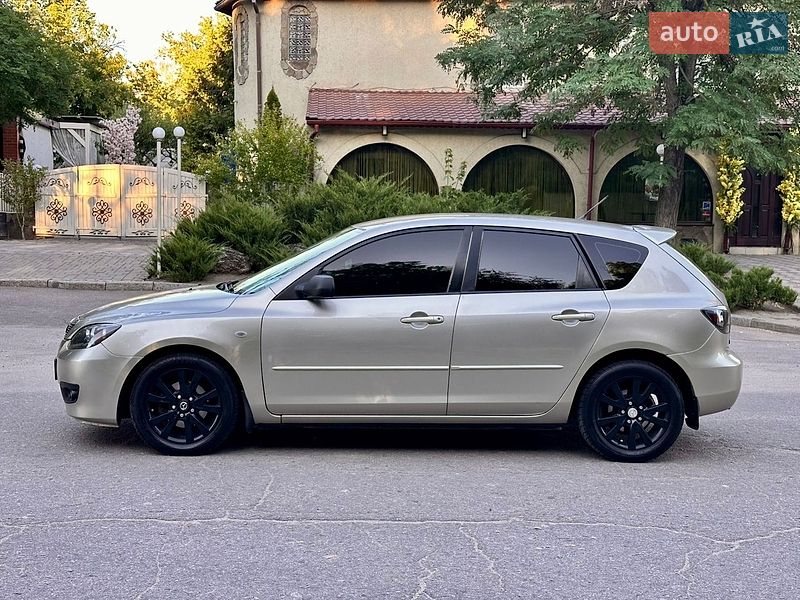 Хэтчбек Mazda 3 2006 в Николаеве