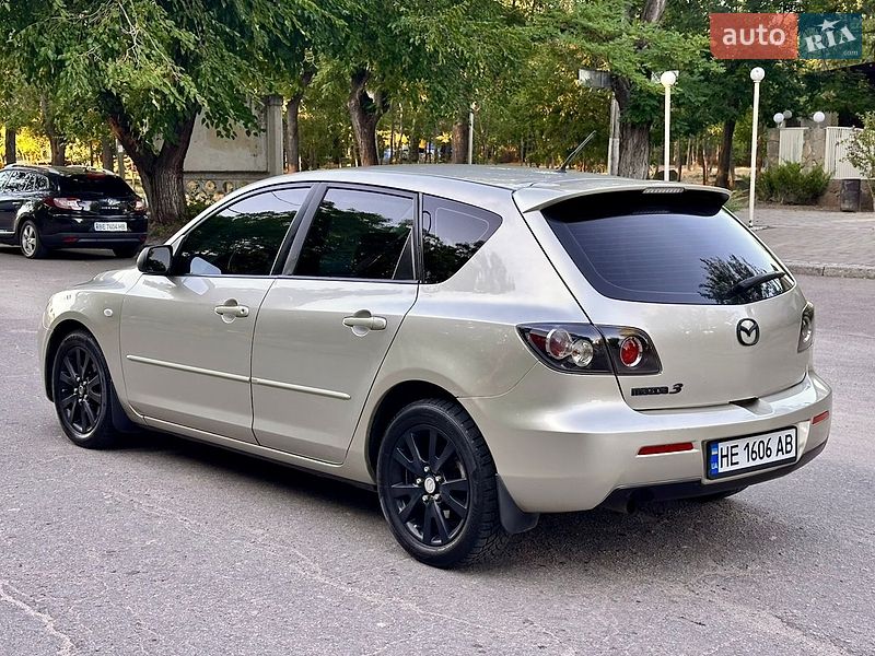 Хэтчбек Mazda 3 2006 в Николаеве
