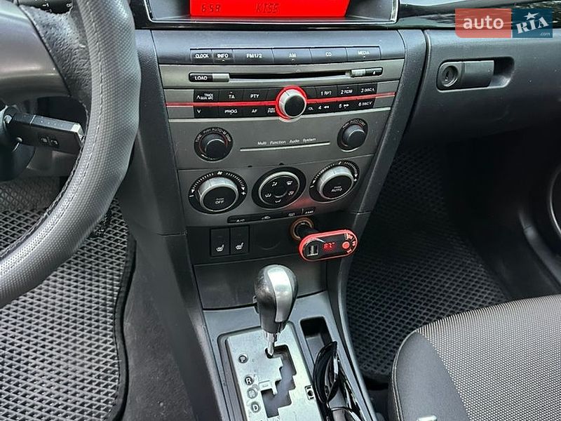 Хэтчбек Mazda 3 2006 в Николаеве