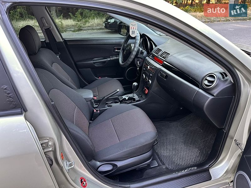 Хэтчбек Mazda 3 2006 в Николаеве