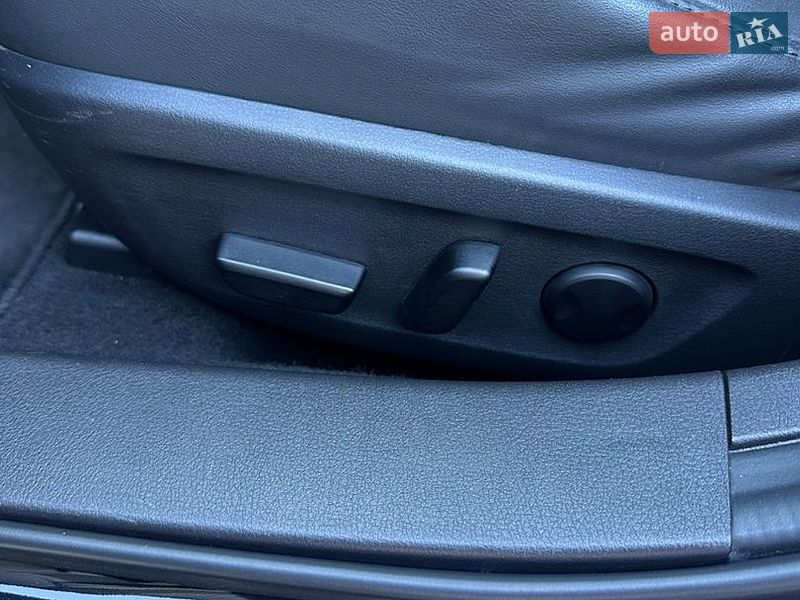 Седан Mazda 3 2021 в Києві