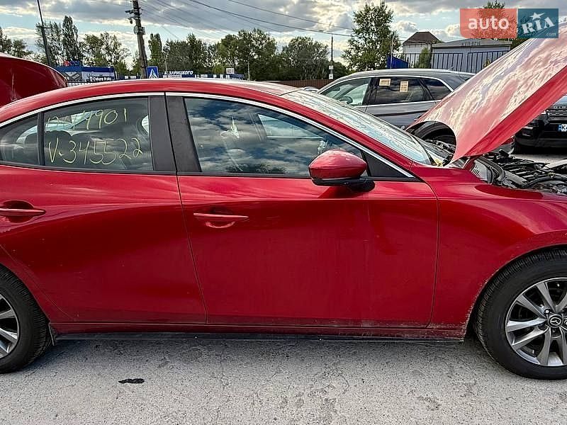 Седан Mazda 3 2021 в Киеве