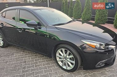 Седан Mazda 3 2017 в Днепре