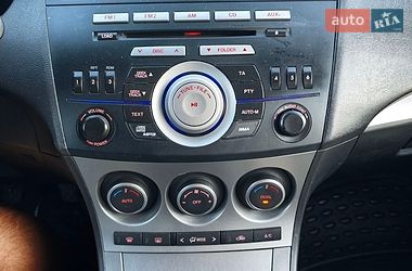 Хэтчбек Mazda 3 2011 в Шепетовке