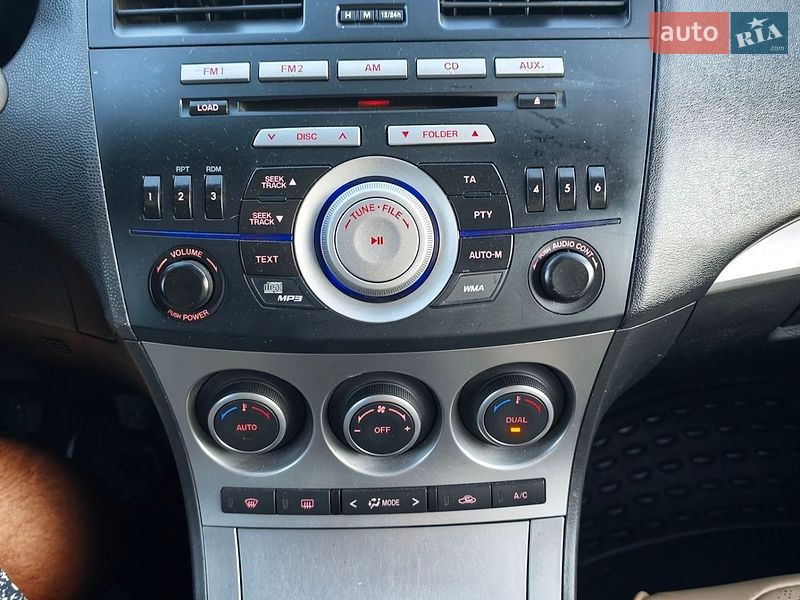 Хэтчбек Mazda 3 2011 в Шепетовке