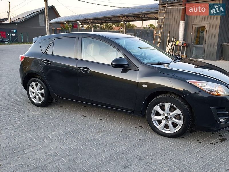 Хэтчбек Mazda 3 2011 в Шепетовке
