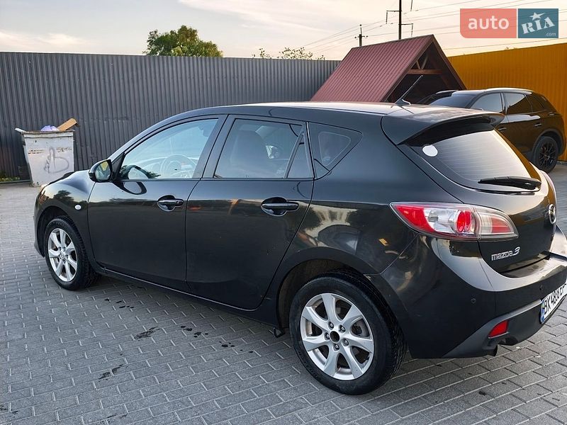 Хэтчбек Mazda 3 2011 в Шепетовке