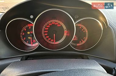 Хетчбек Mazda 3 2005 в Чернігові