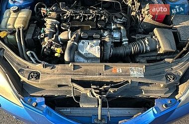 Хетчбек Mazda 3 2005 в Чернігові