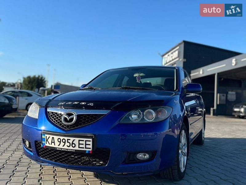 Седан Mazda 3 2007 в Вознесенске