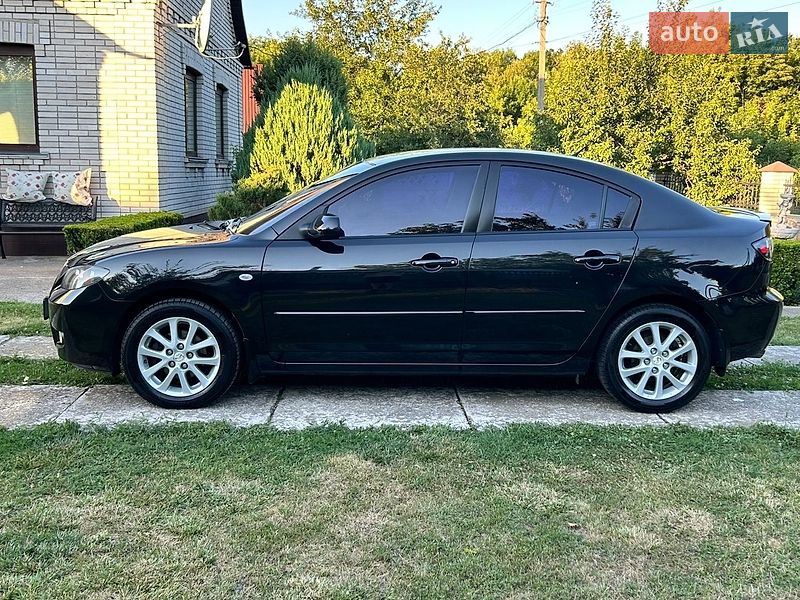 Седан Mazda 3 2008 в Киеве