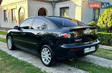 Седан Mazda 3 2008 в Киеве