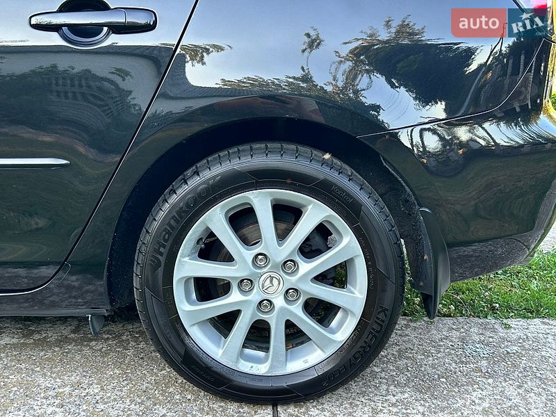 Седан Mazda 3 2008 в Киеве