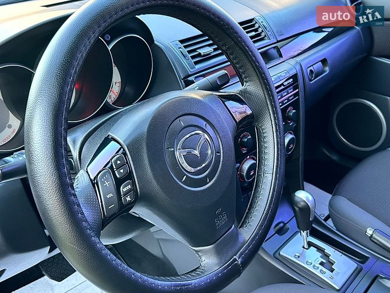 Седан Mazda 3 2008 в Киеве