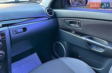 Седан Mazda 3 2008 в Киеве