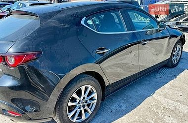 Хэтчбек Mazda 3 2023 в Киеве