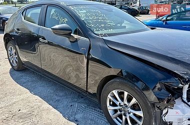 Хэтчбек Mazda 3 2023 в Киеве