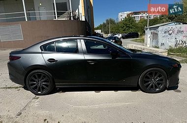 Седан Mazda 3 2018 в Львове