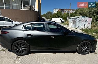 Седан Mazda 3 2018 в Львове