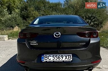Седан Mazda 3 2018 в Львове