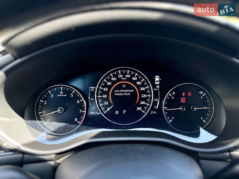 Седан Mazda 3 2018 в Львове