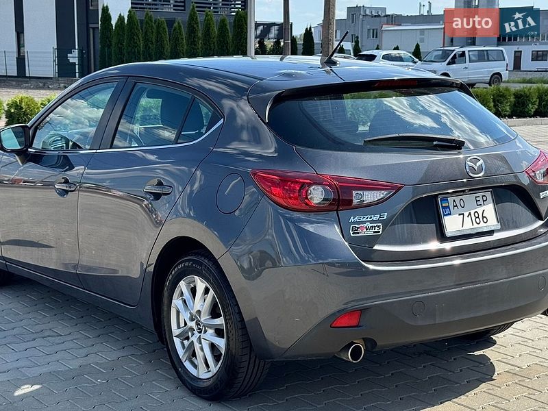 Хетчбек Mazda 3 2015 в Хусті