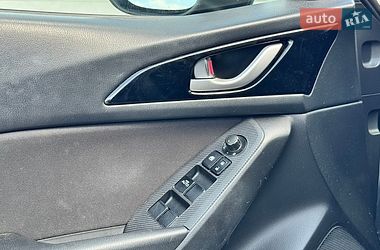 Хетчбек Mazda 3 2015 в Хусті
