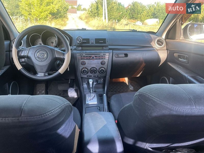 Седан Mazda 3 2006 в Киеве
