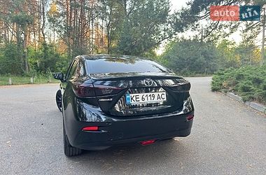 Седан Mazda 3 2015 в Дніпрі