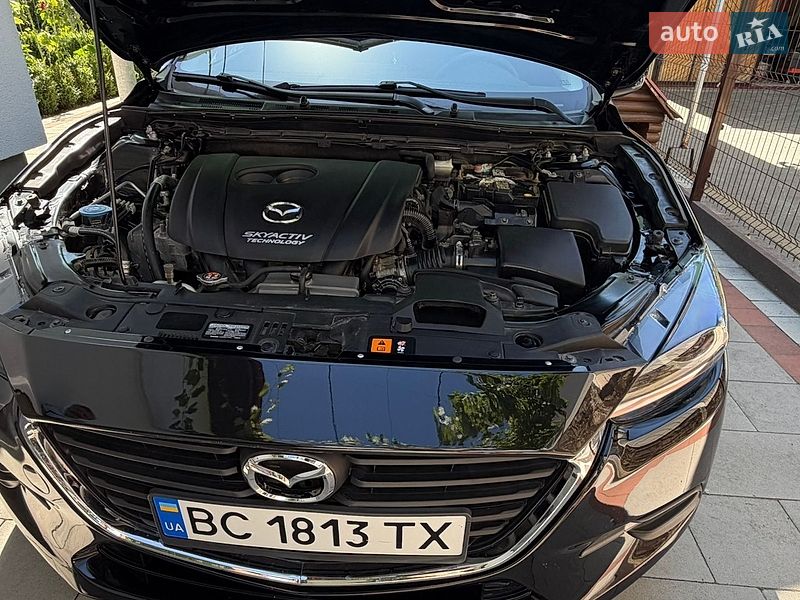 Седан Mazda 3 2018 в Винниках