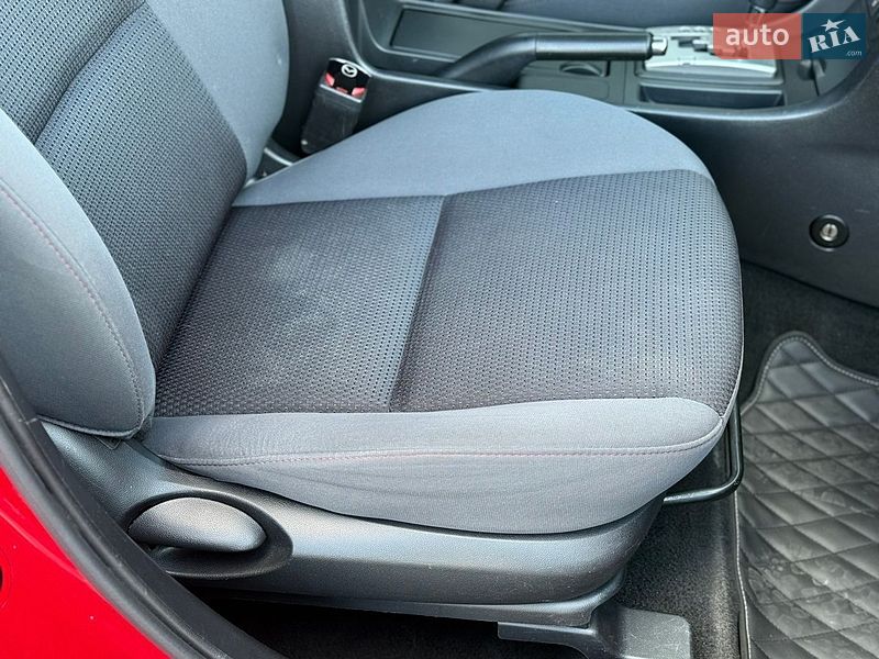 Хэтчбек Mazda 3 2009 в Днепре