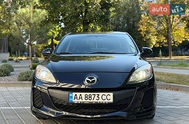 Седан Mazda 3 2013 в Рівному