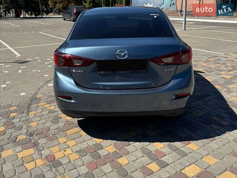 Седан Mazda 3 2014 в Луцке