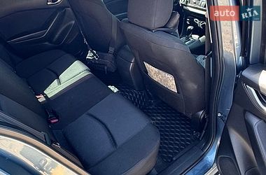Седан Mazda 3 2014 в Луцке