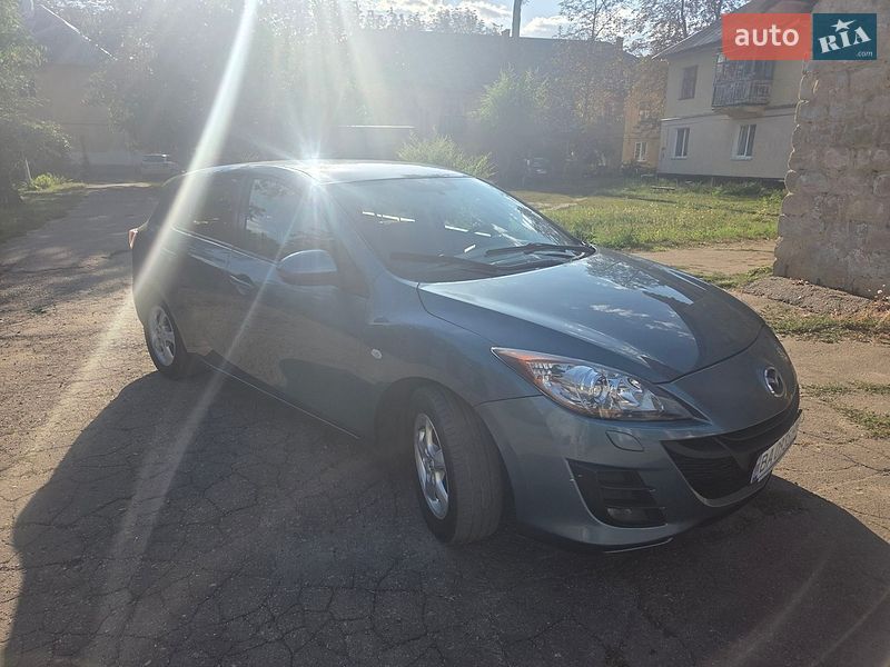 Хэтчбек Mazda 3 2010 в Желтых Водах