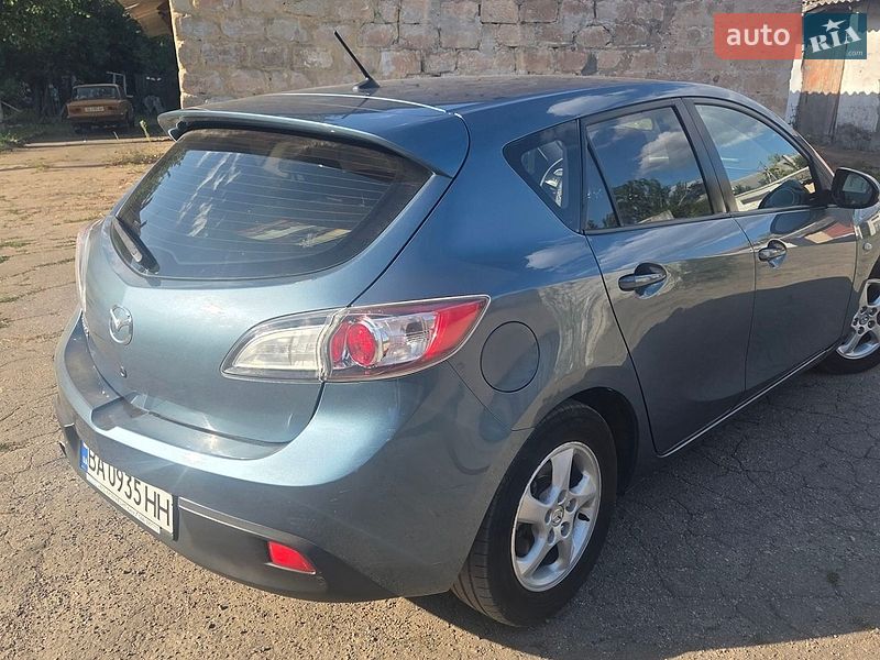 Хэтчбек Mazda 3 2010 в Желтых Водах