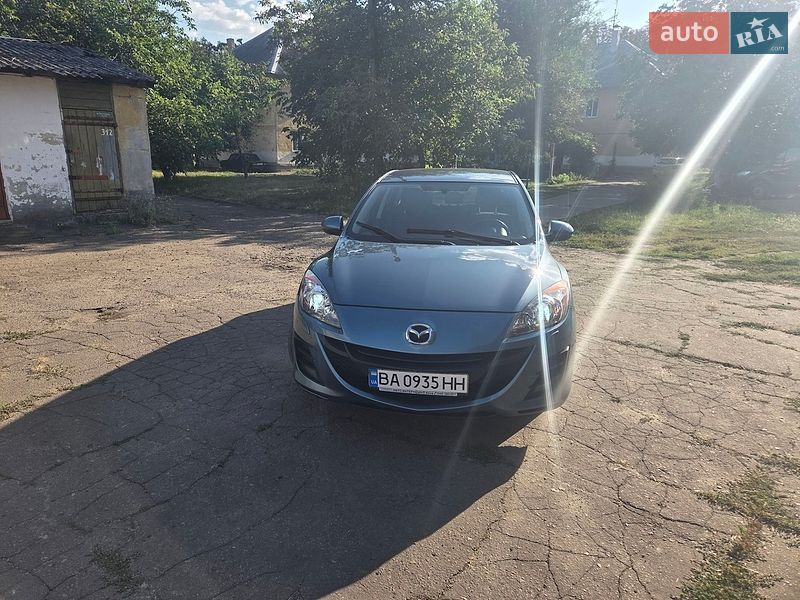 Хетчбек Mazda 3 2010 в Жовтих Водах