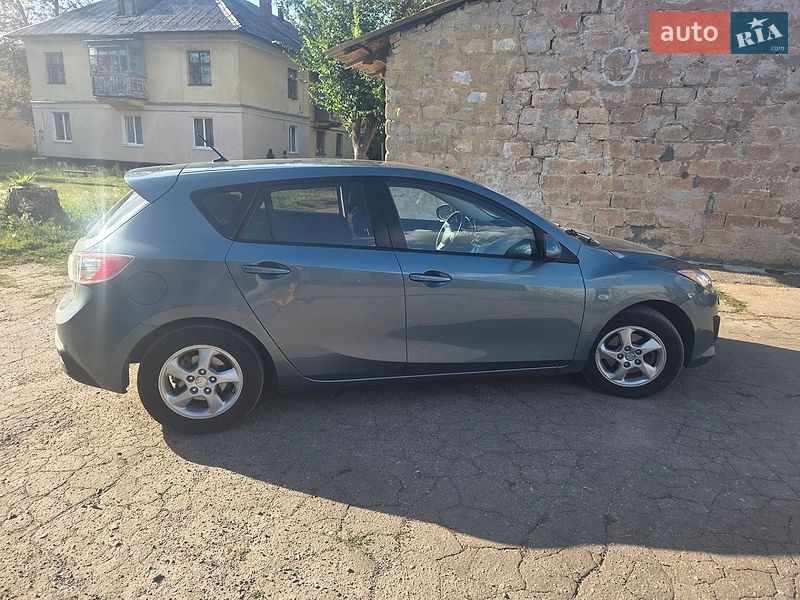 Хэтчбек Mazda 3 2010 в Желтых Водах