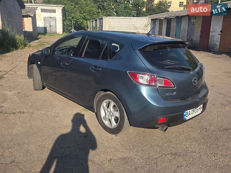 Хэтчбек Mazda 3 2010 в Желтых Водах