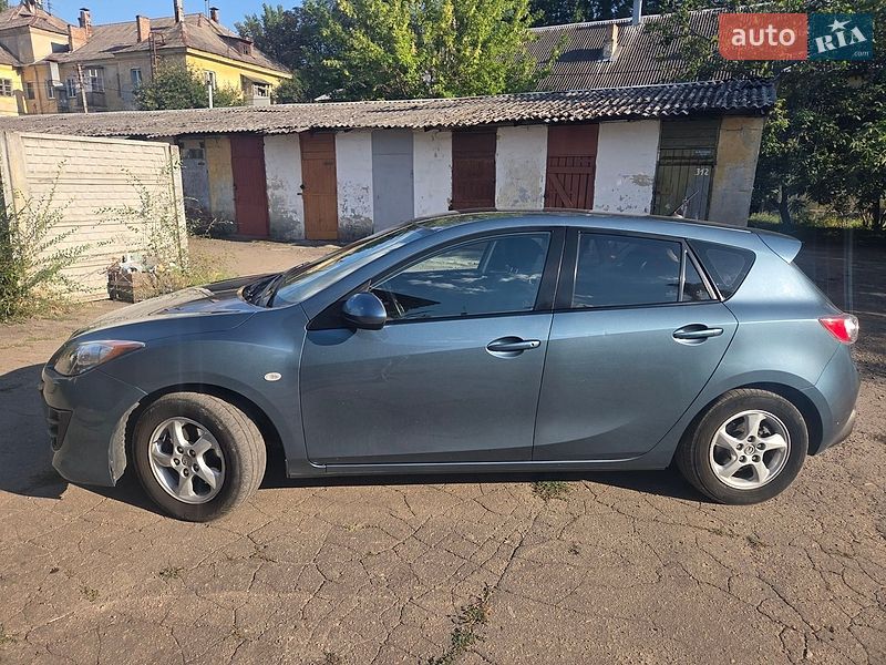 Хетчбек Mazda 3 2010 в Жовтих Водах